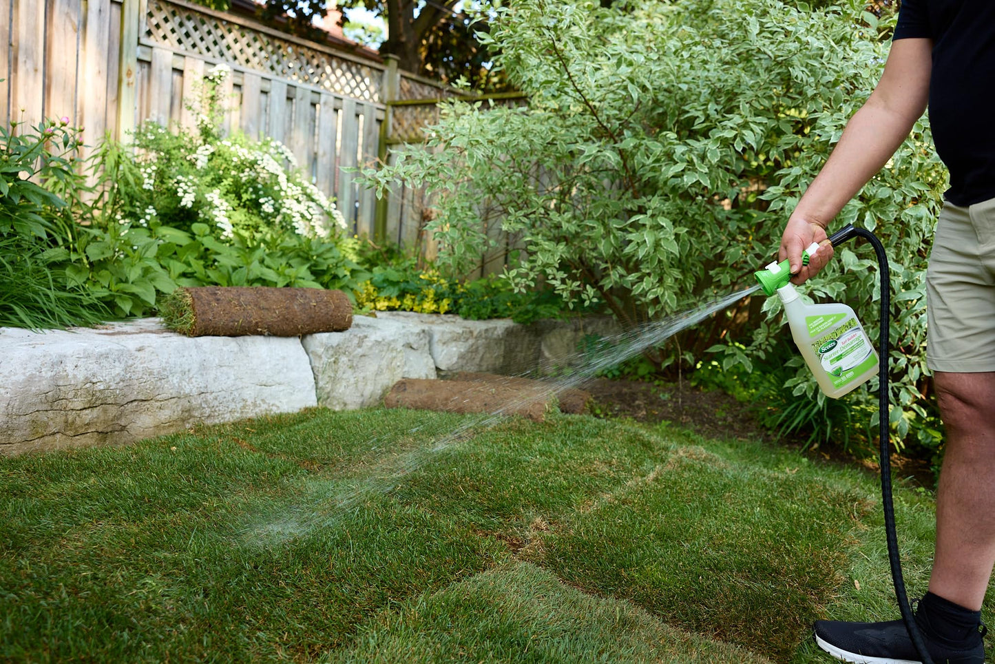 Scotts® Liquid Turf Builder® Starter Fertilizer 7-12-15 946ML/55m2 🍁 All In One Marketplace Canada