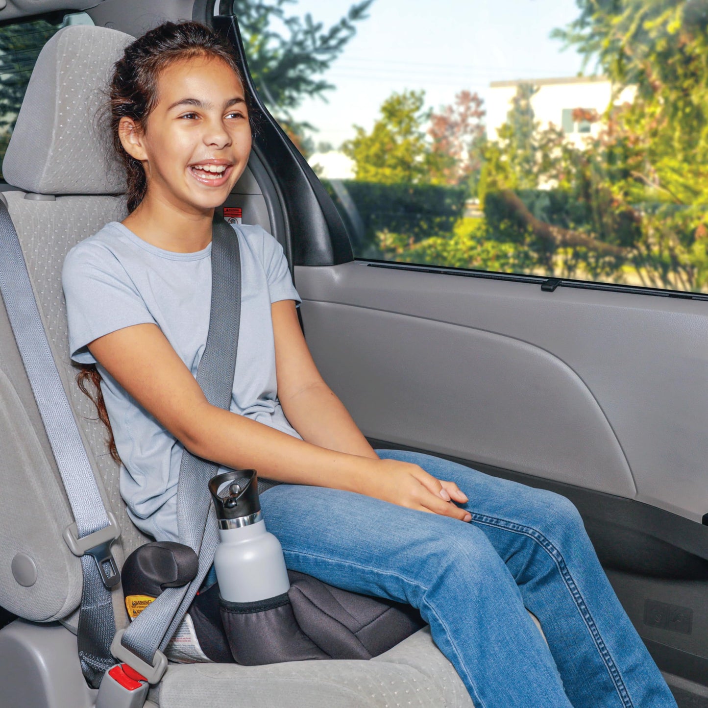 Diono Solana 2022, No Latch, Pack of 2 Backless Booster Car Seats, Lightweight, Machine Washable Covers, Cup Holders, Black Charcoal