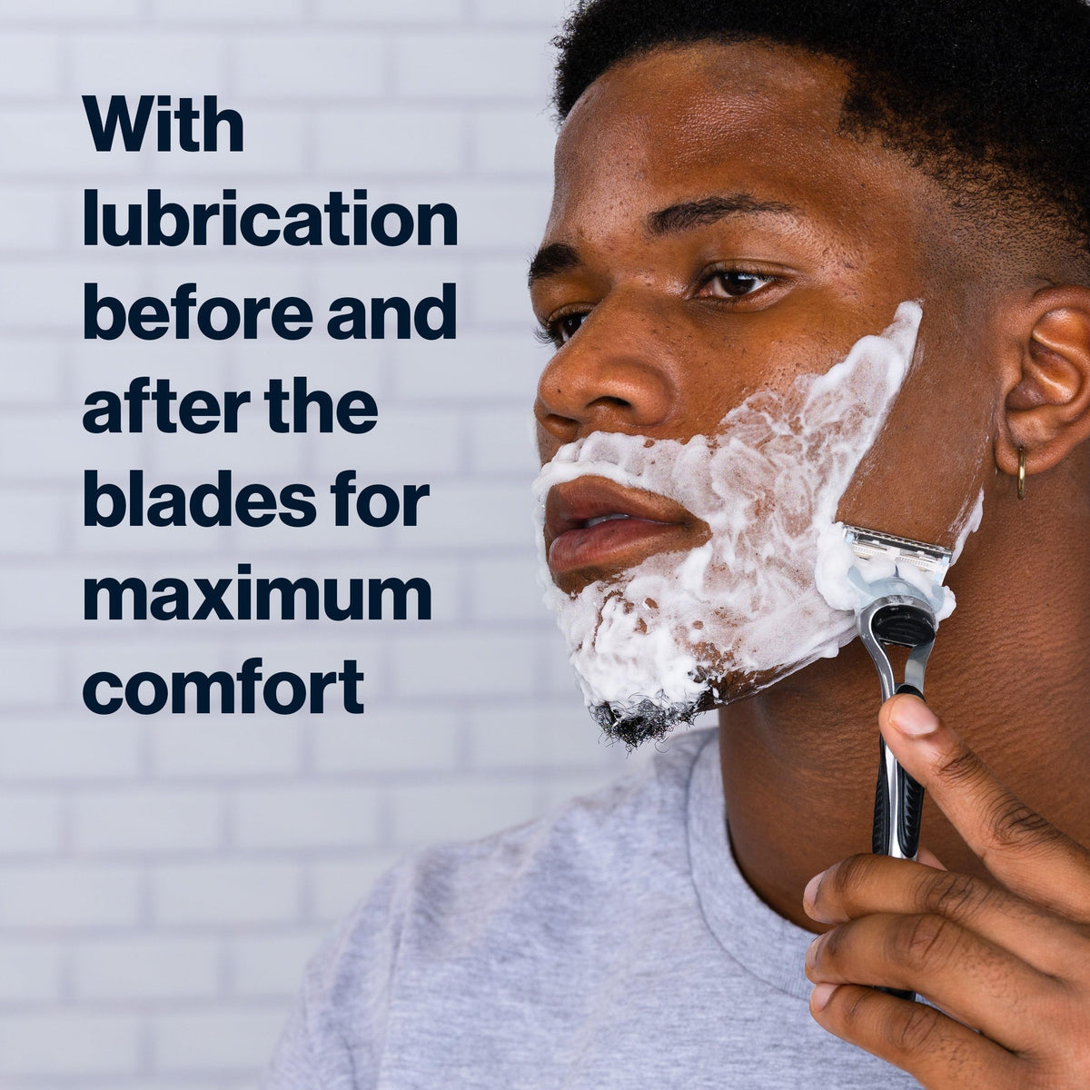 Gillette SkinGuard Men's Razor With Handle + 4 Blade Refills