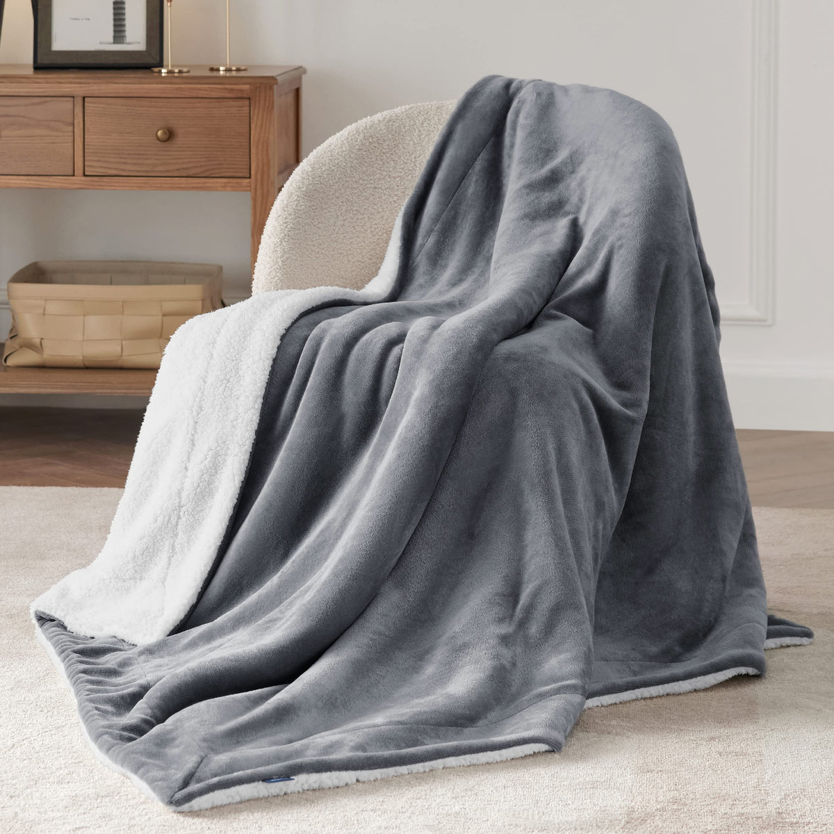 Bedsure Reversible Twin Sherpa Blanket for Bed, Grey, 60x80 Inch 🍁 All In One Marketplace Canada