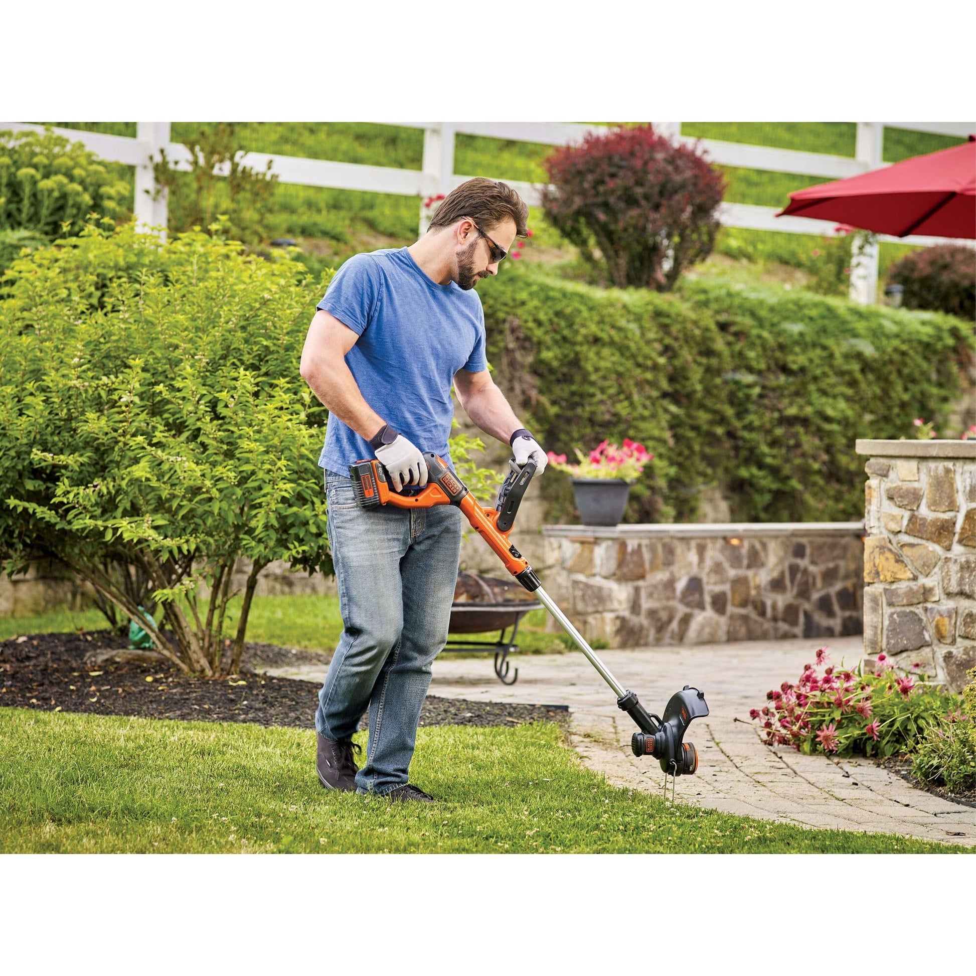 BLACK+DECKER 40V MAX String Trimmer and Edger Kit, Cordless, 13 inch, 2-in-1, Battery and Charger Included (LST140C) - Available at All In One Marketplace Canada