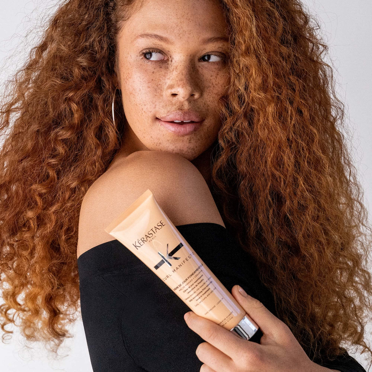 Kérastase Curl Cream, Crème de Jour Fondamentale Conditioner, Leave-In Treatment & Heat Protectant, Controls Frizz & Enhances Curls, For All Curly Hair Types & Textures, 150 ml