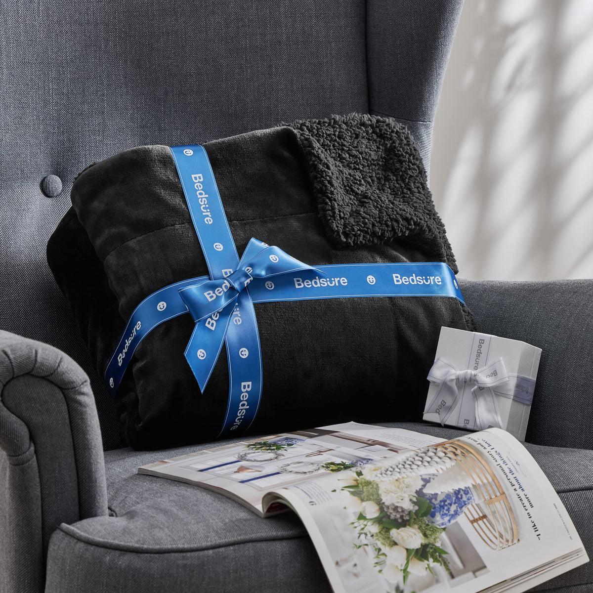 Bedsure Reversible Queen Sherpa Blanket for Bed, Black, 90x90 Inch 🍁 All In One Marketplace Canada