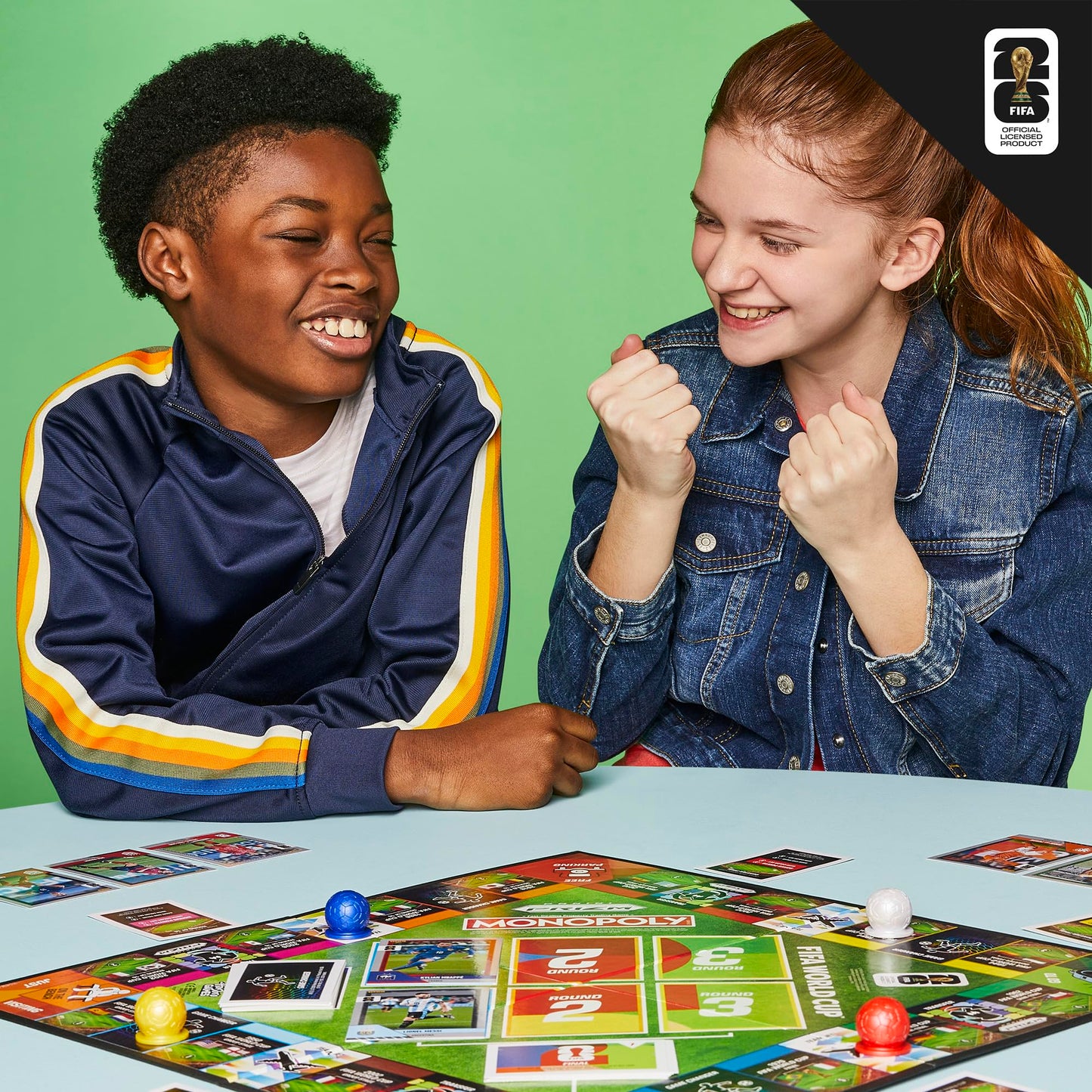 Monopoly Panini Prizm: FIFA World Cup Game I Soccer Board Game with Monopoly Panini Prizm FIFA World Cup 2026 Trading Cards I Ages 8+ (English Version) Monopoly