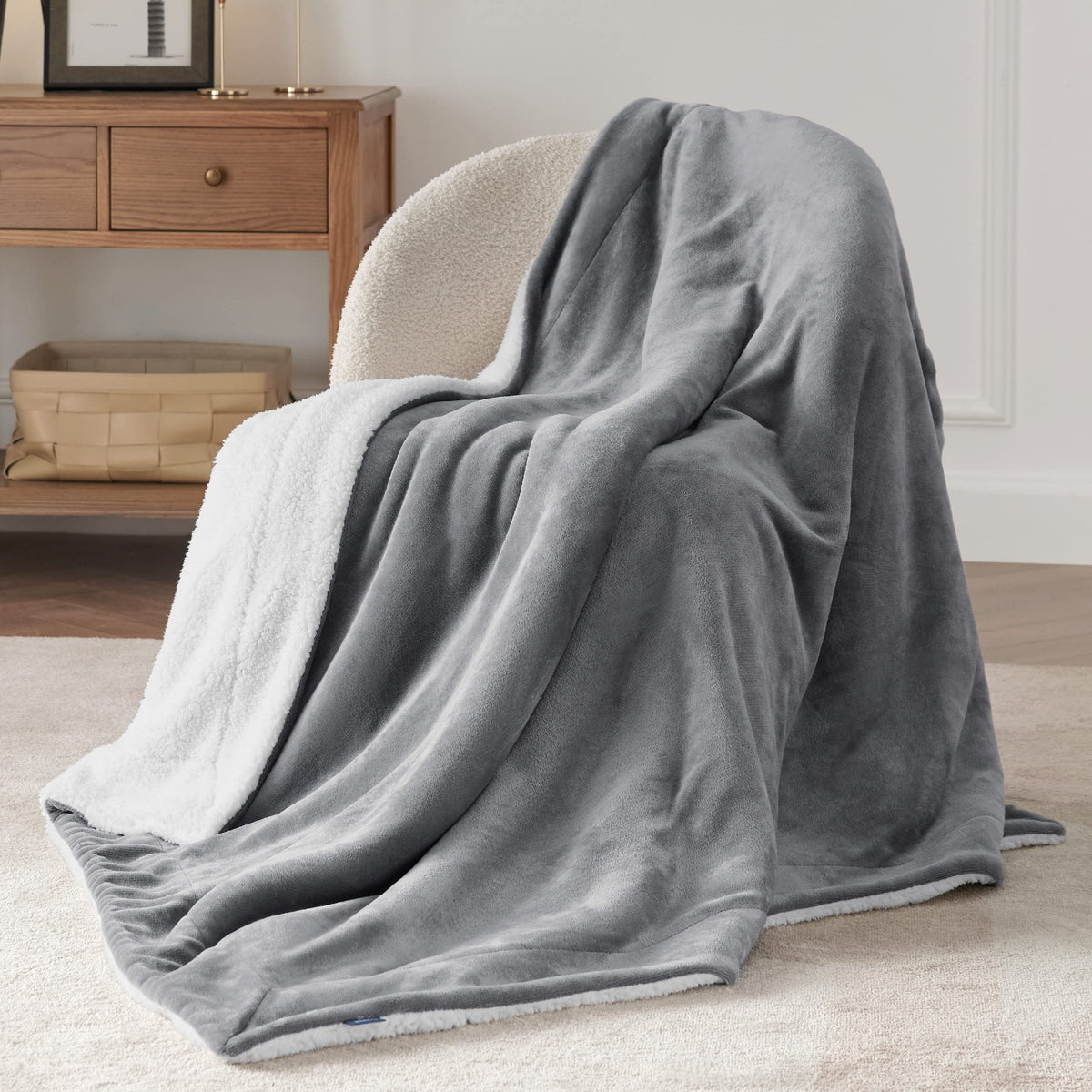 Bedsure Reversible Throw Sherpa Blanket for Bed, Grey, 50x60 Inch 🍁 All In One Marketplace Canada
