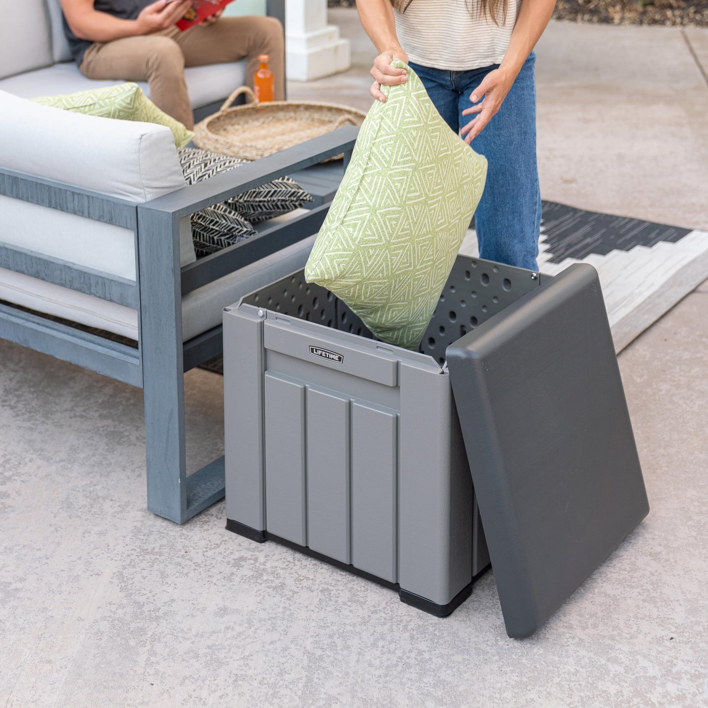 LIFETIME 25 Gallon Outdoor Storage Cube, Deckbox, Brown lid, Storage Box for Gardening Tools, Pool Supplies, Patio Furniture & More LIFETIME