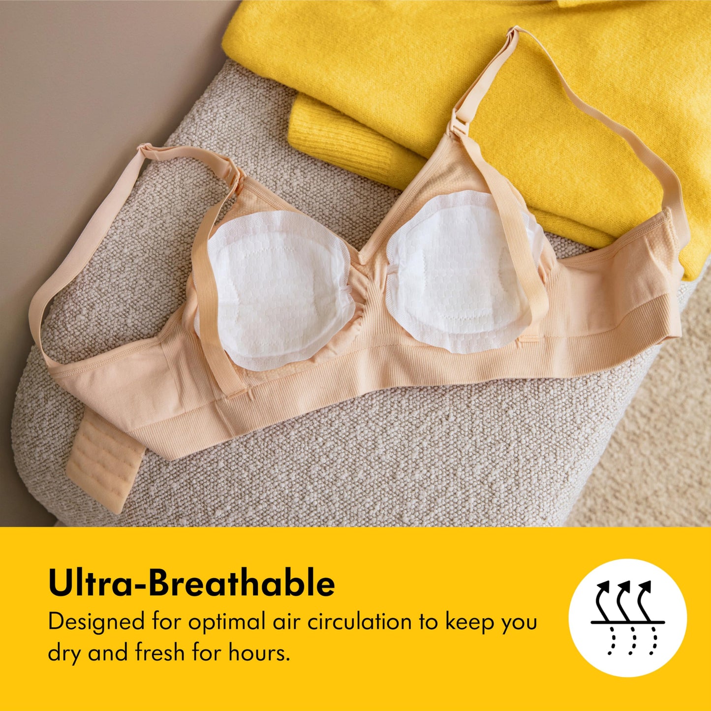 Medela Ultra-Breathable Nursing Pads, Highly Absorbent, Super Soft, Discreet Design for Comfortable Wear, Pack of 200