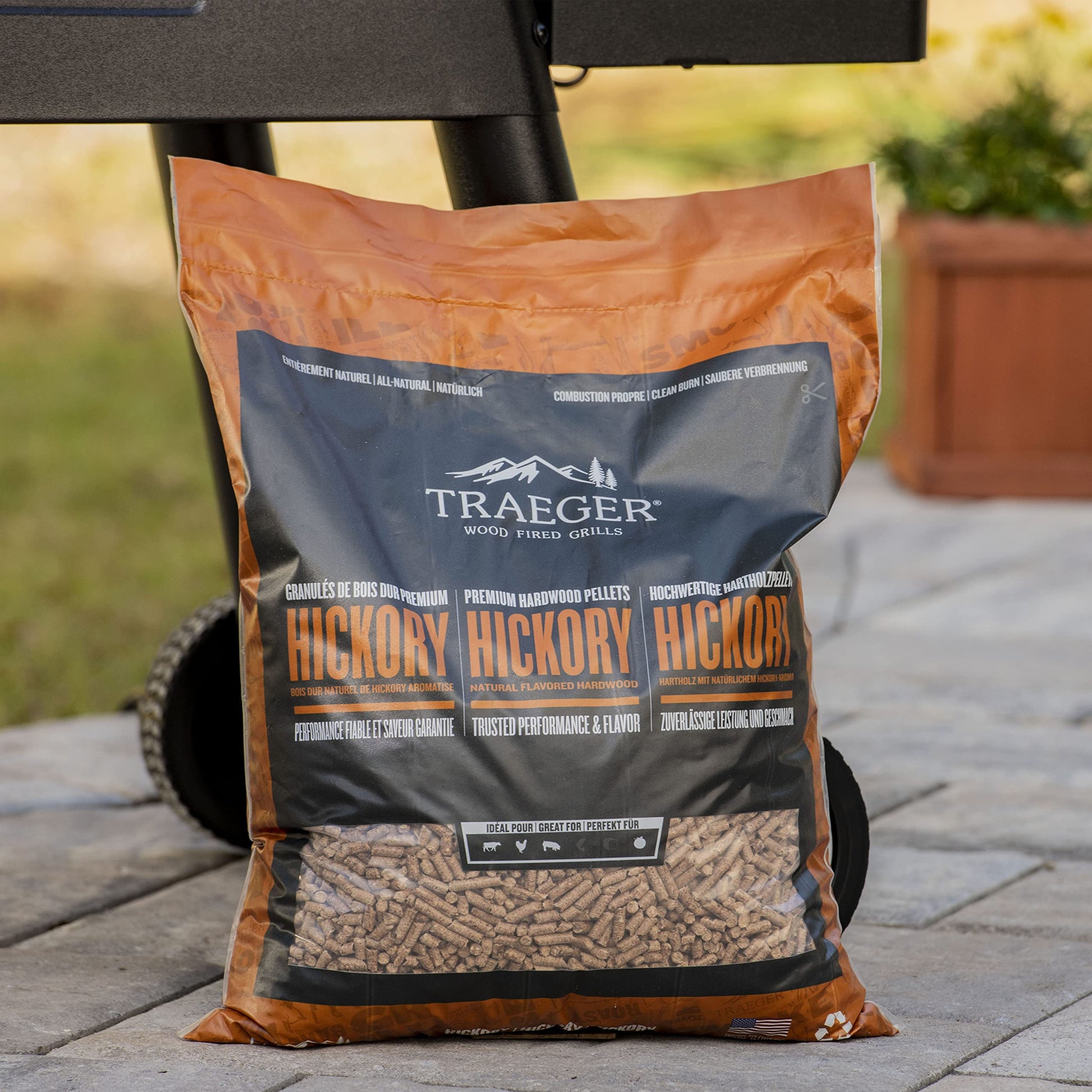 Traeger Grills Hickory 100% All-Natural Wood Pellets for Smokers and Pellet Grills. BBQ, Bake, Roast, and Grill, 20 lb. Bag