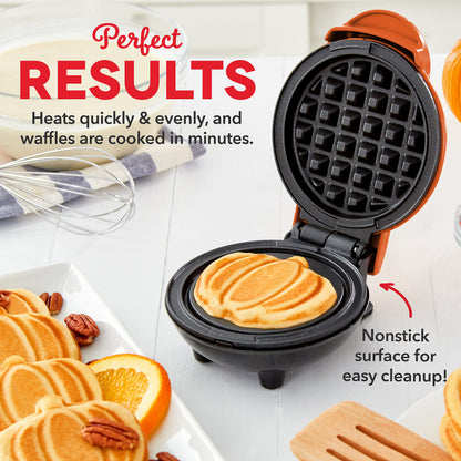 Mini gaufrier Dash (lot de 2) pour gaufres individuelles, galettes de pommes de terre, chaffles céto, avec surfaces antiadhésives faciles à nettoyer, 10 cm, Halloween, orange