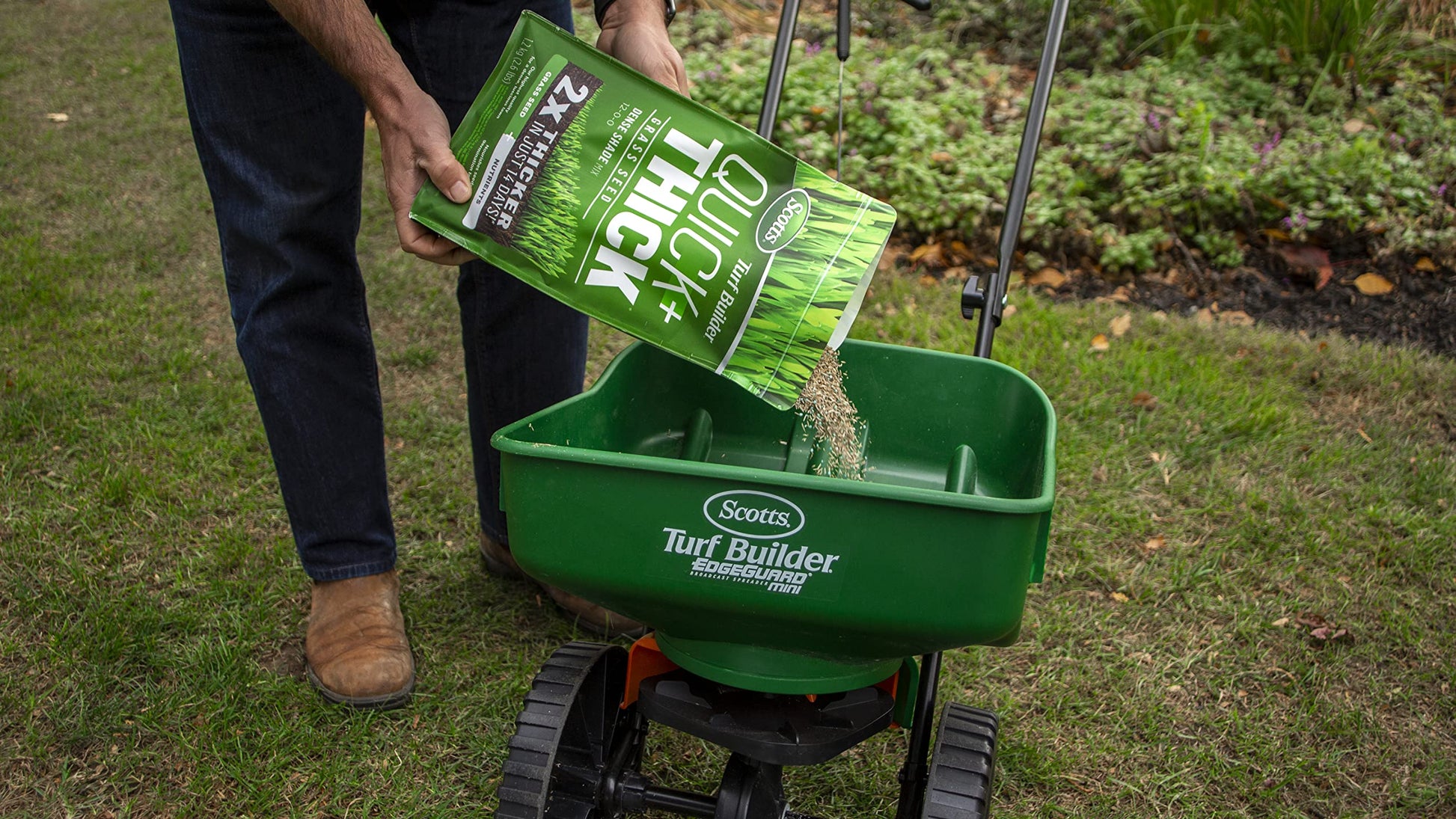 Scotts Turf Builder Quick + Thick Grass Seed (Dense Shade) 1.2kg (12675) - Available at All In One Marketplace Canada