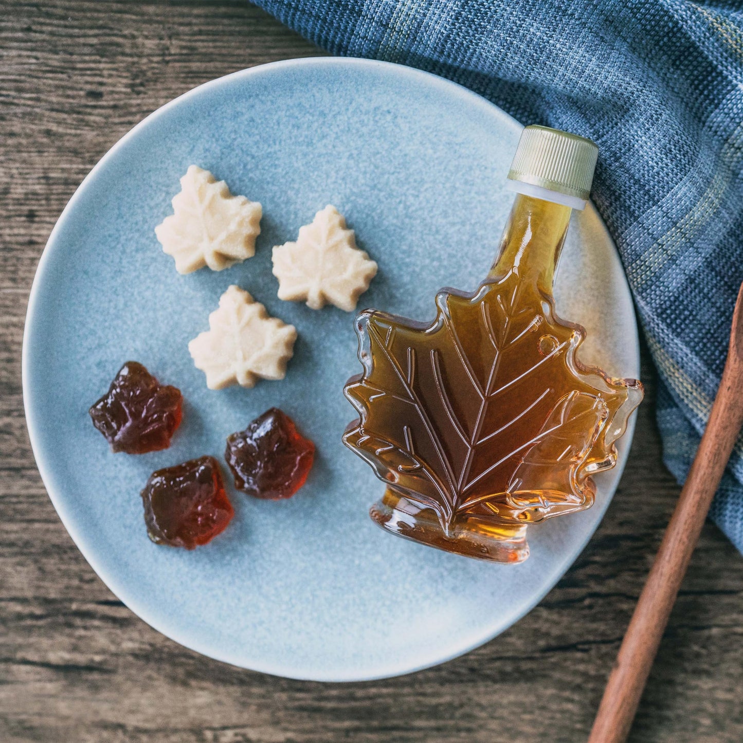 Yupik Pure Maple Syrup Hard Candies – Maple Leaf Shaped, 1 kg, Individually Wrapped, Canadian Made