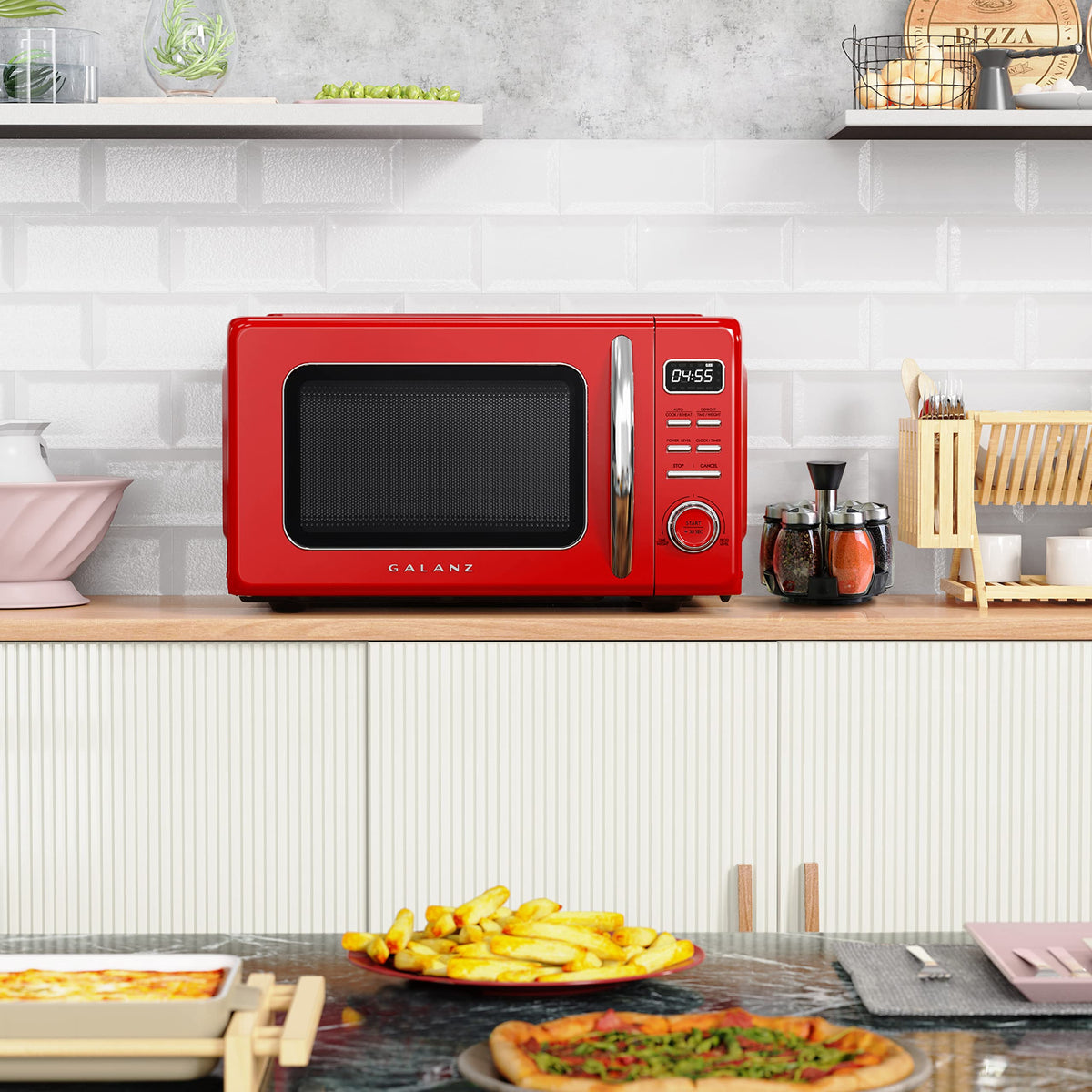 Galanz GLCMKZ07RDR07 Retro Countertop Microwave Oven with Auto Cook & Reheat, Defrost, Quick Start Functions, Easy Clean with Glass Turntable, Pull Handle,0.7 cu ft, Red