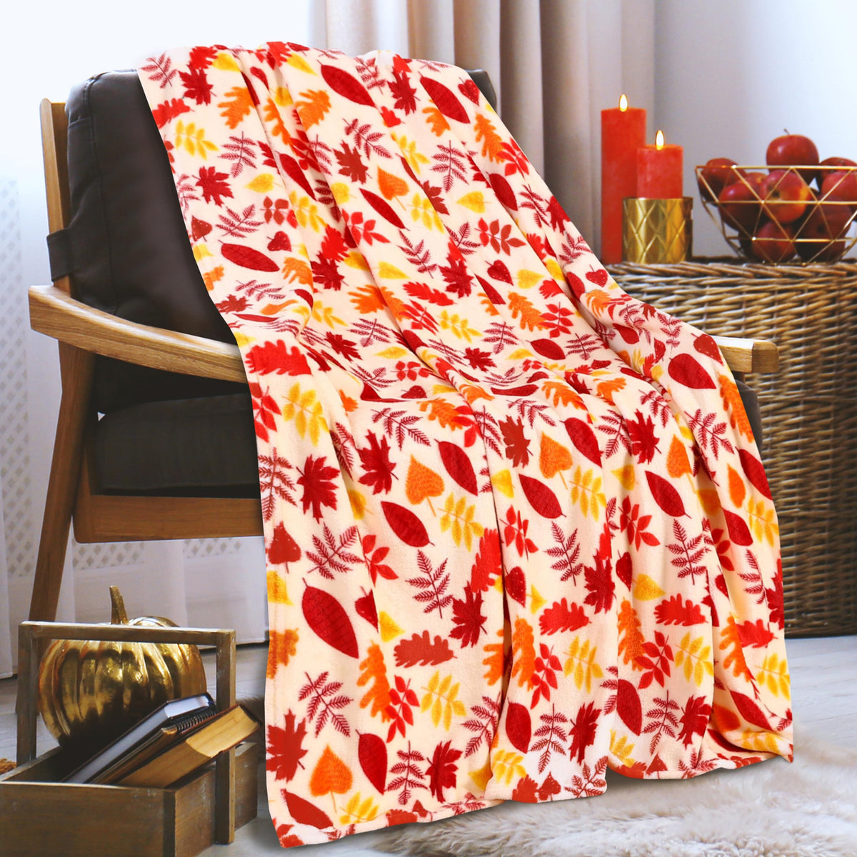 Couverture légère Elegant Comfort - Thème Halloween, douce, confortable et moelleuse - Plaid, parfait pour se détendre en cette saison effrayante, 127 x 152 cm, Feuilles d'automne, Couverture