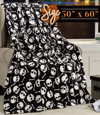 Elegant Comfort Lightweight Throw Blanket- Halloween Themed, Soft, Cozy and Plush- Throw Blankets, Perfect for Lounging this Spooky Season, 50 x 60 inches, Skull & Bones, Throw Blanket