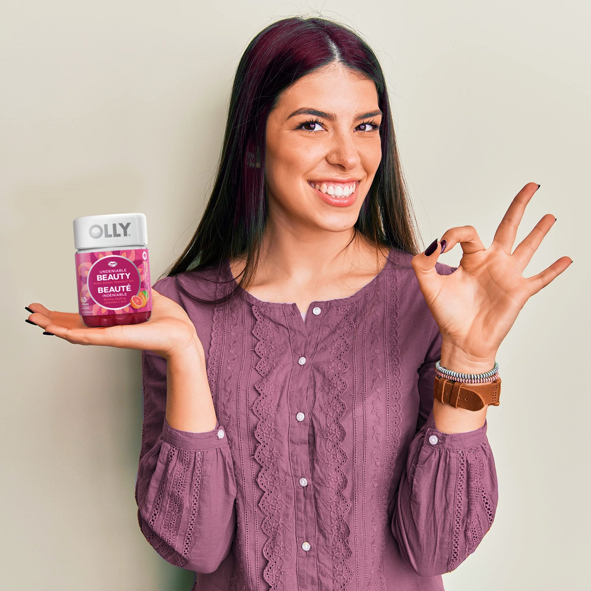 OLLY Undeniable Beauty Gummy Supplement for women Grapefruit Glam with biotin, keratin and vitamins C & E 30 day Supply, 60 gummies - Available at All In One Marketplace Canada