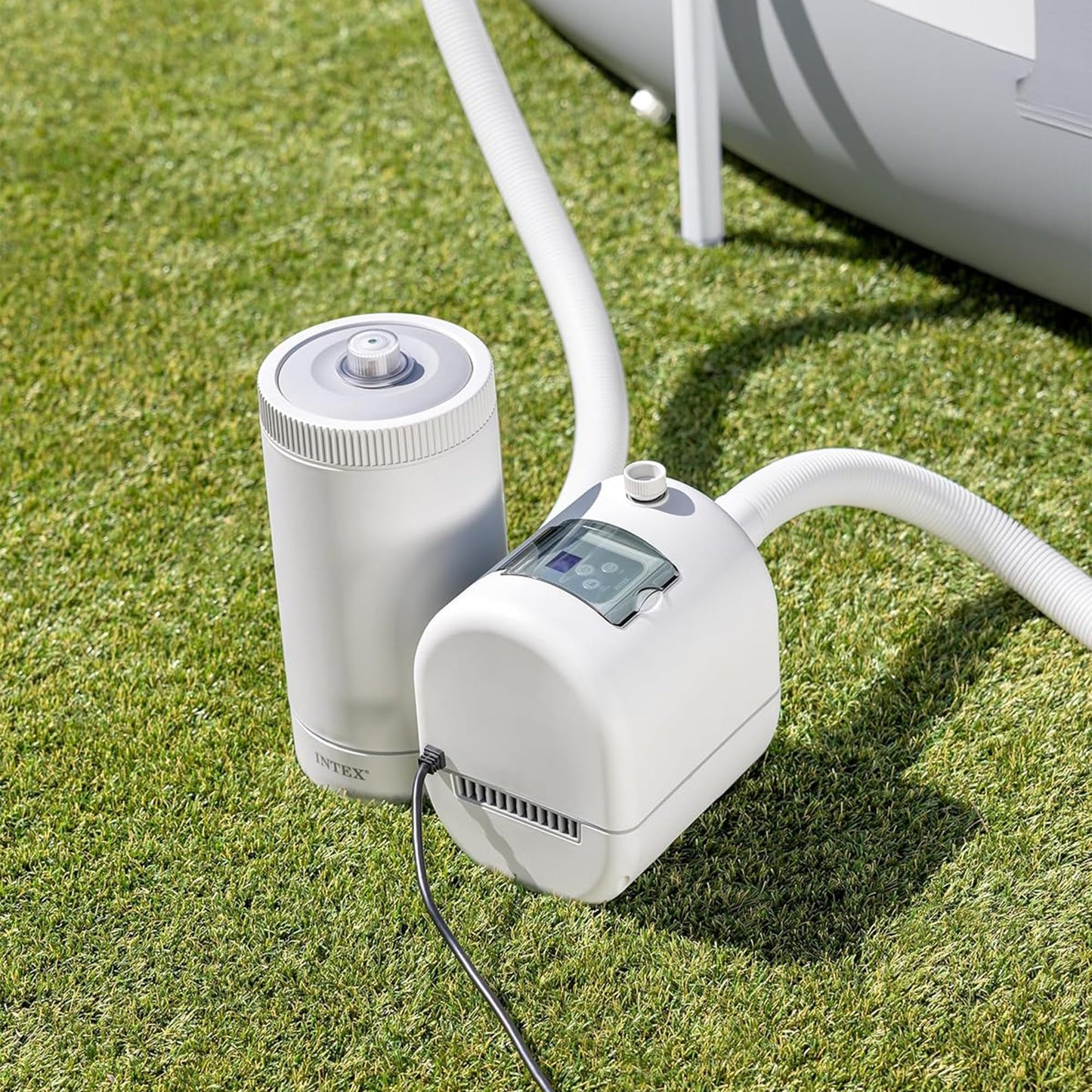 INTEX Krystal Clear Saltwater Pool Chlorine System for Above Ground Pools up to 4,500 Gallons, Pool Cleaner with Automatic Timer and Self Cleaning 🍁 All In One Marketplace Canada