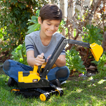 Cat Construction Toys, Steel Excavator 20" - Real Steel Body, Working Metal Bucket & Treads, Ergonomic Handles, Heavy-Duty Construction Vehicle for Indoor/Outdoor Play, Kids Ages 3 + CAT