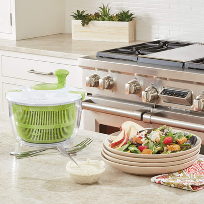 Cuisinart Salad Spinner with Easy-to-Spin Knob, 5-Qt Capacity (CTG-00-SASC)