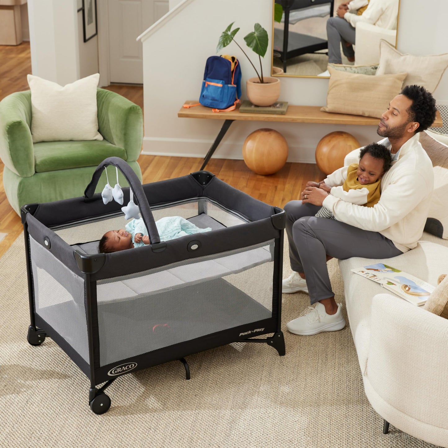 Graco On the Go Zip Playard, Reeves 🍁 All In One Marketplace Canada