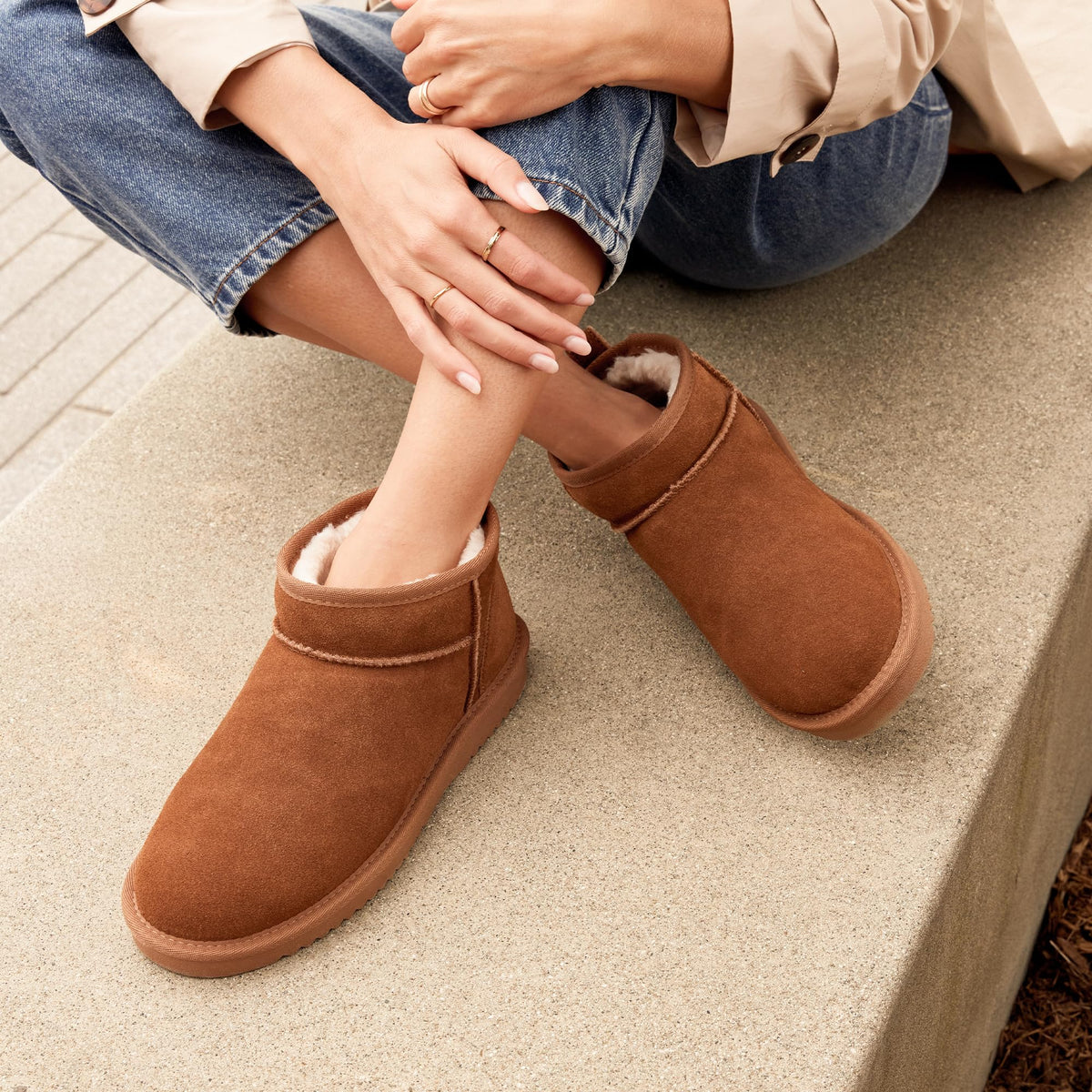 DREAM PAIRS Women's Mini Winter Snow Boots Genuine Suede,Chestnut,7.5 🍁 All In One Marketplace Canada