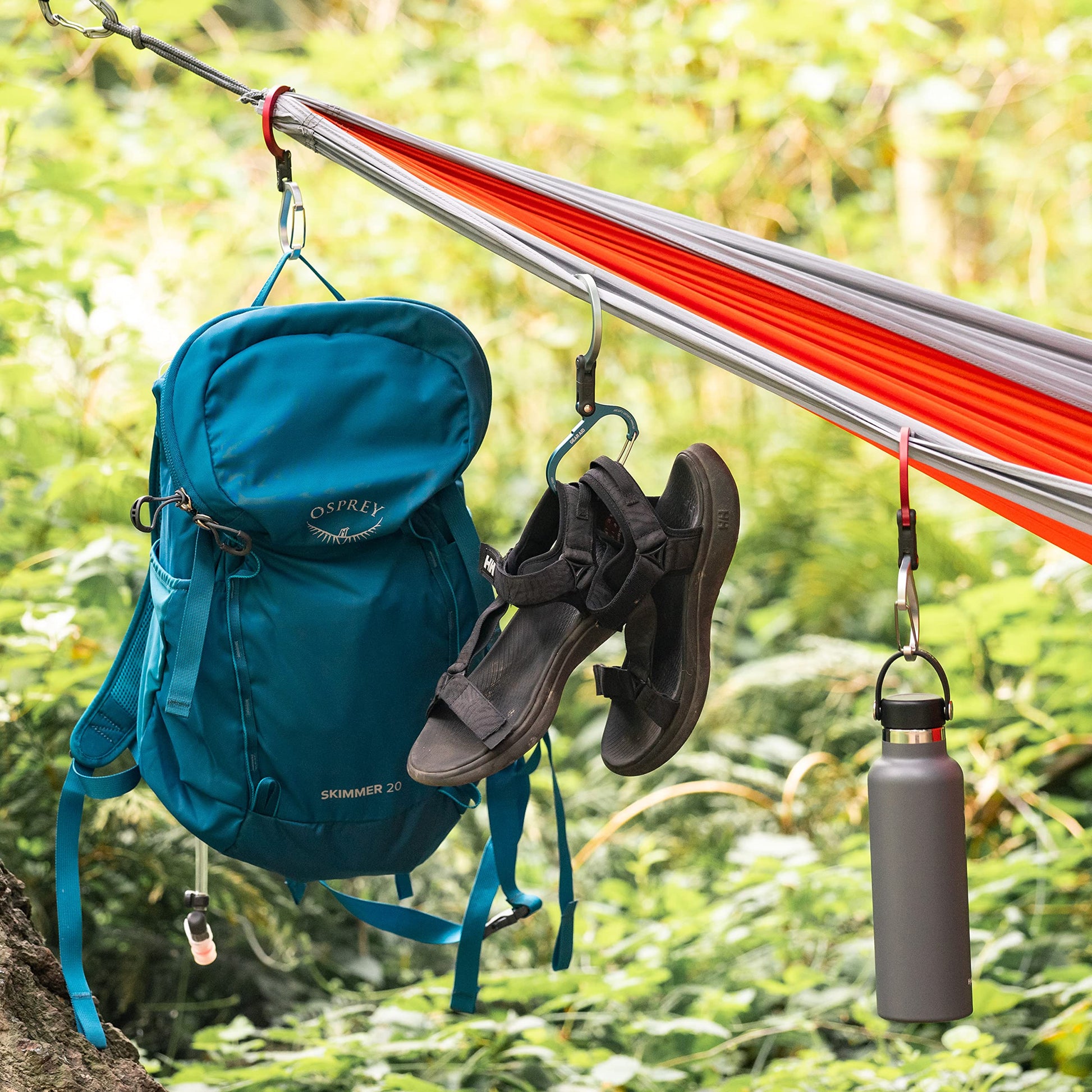 Gear AID HEROCLIP Carabiner Gear Clip and Hook (Medium) for Camping, Backpack, and Garage Organization, Black and Blue Gear Aid