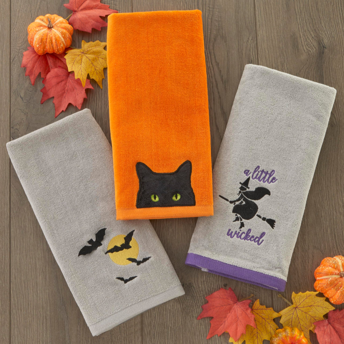 SKL Home Halloween Full Moon Flight 3D Hand Towel 2pc Set for Bath/Kitchen/Bar & Gift, Gray