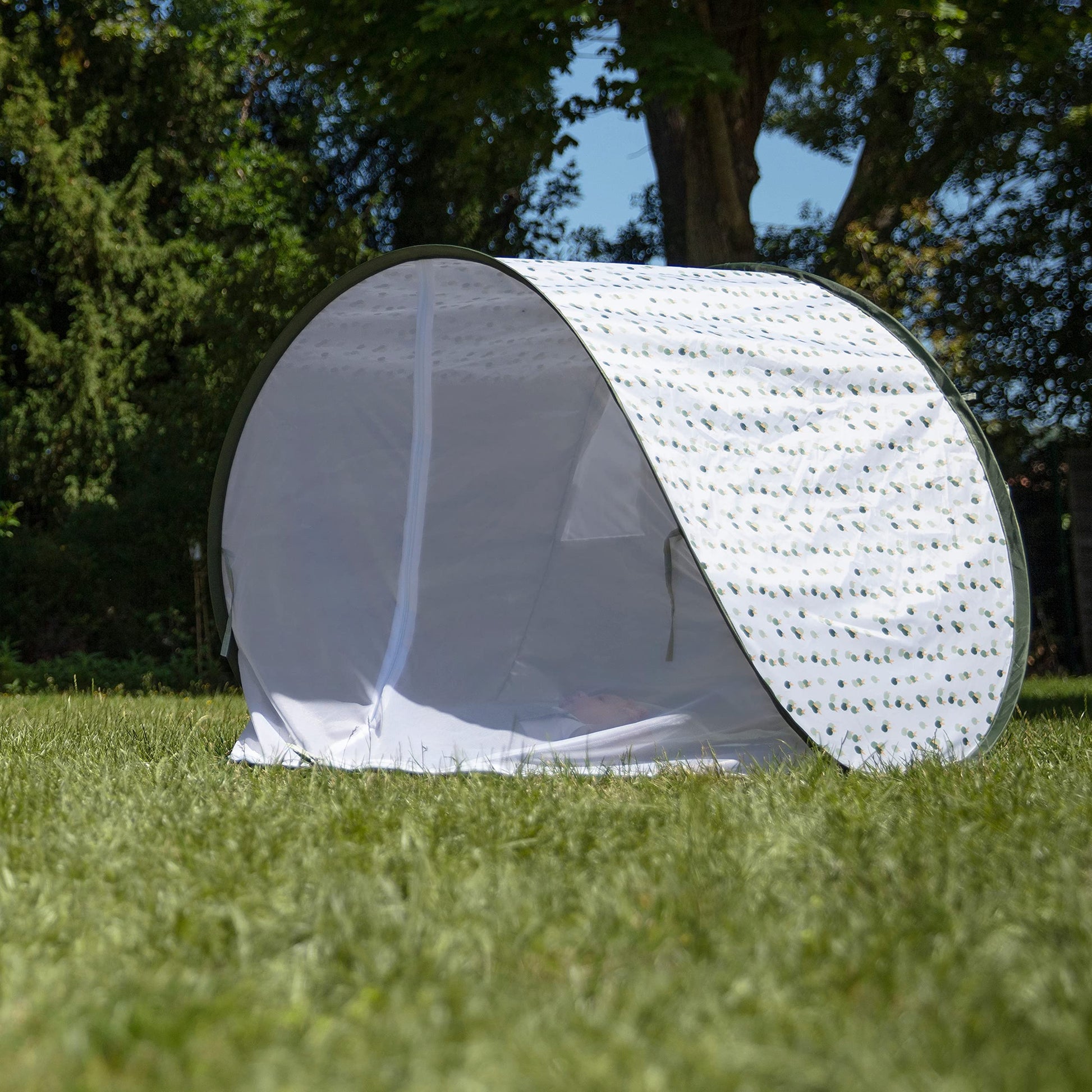 Babymoov Anti-UV Baby & Toddler Beach Tent, Pop-Up Sun Shade Shelter with UPF 50+ Protection, Portable Outdoor Canopy, Ventilated Shade, Floor Mat & Carry Bag, Provence Babymoov