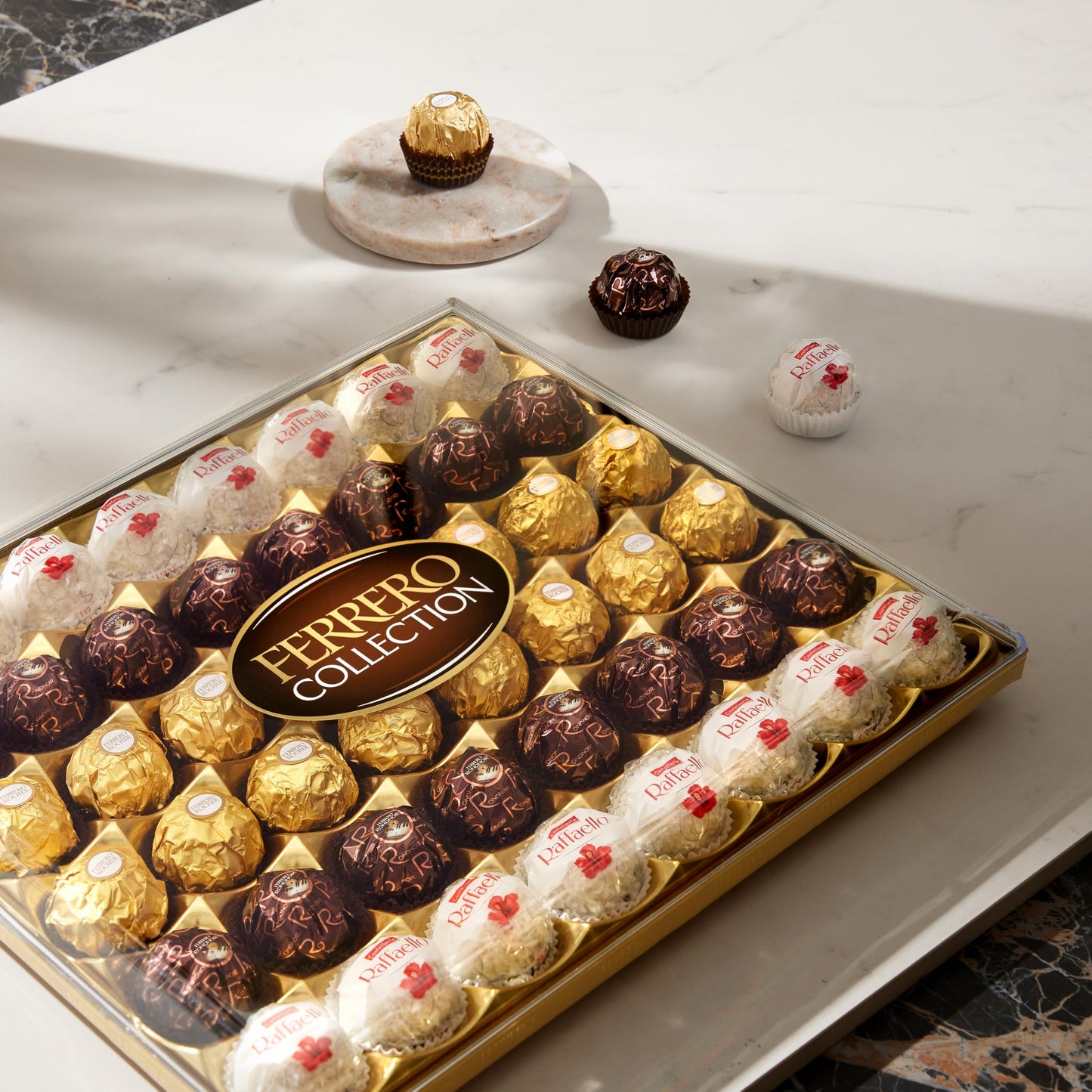Ferrero Collection Assorted Chocolate & Coconut Gift Box - 48 Pieces (518g)