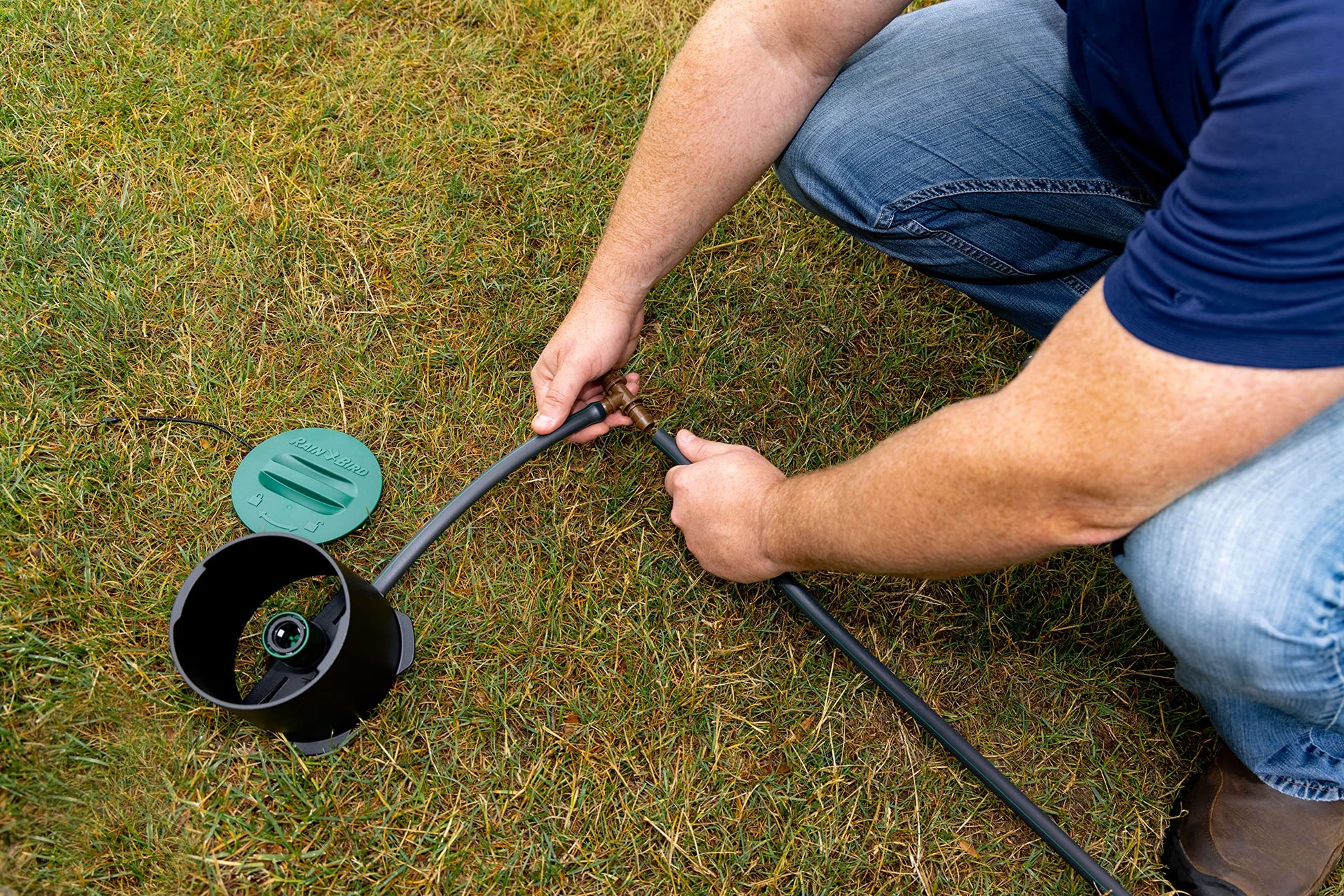 Rain Bird 32HE In-Ground Pro Rotor Pop-up Sprinkler System Kit with Click-N-Go Garden Hose Connection Rain Bird
