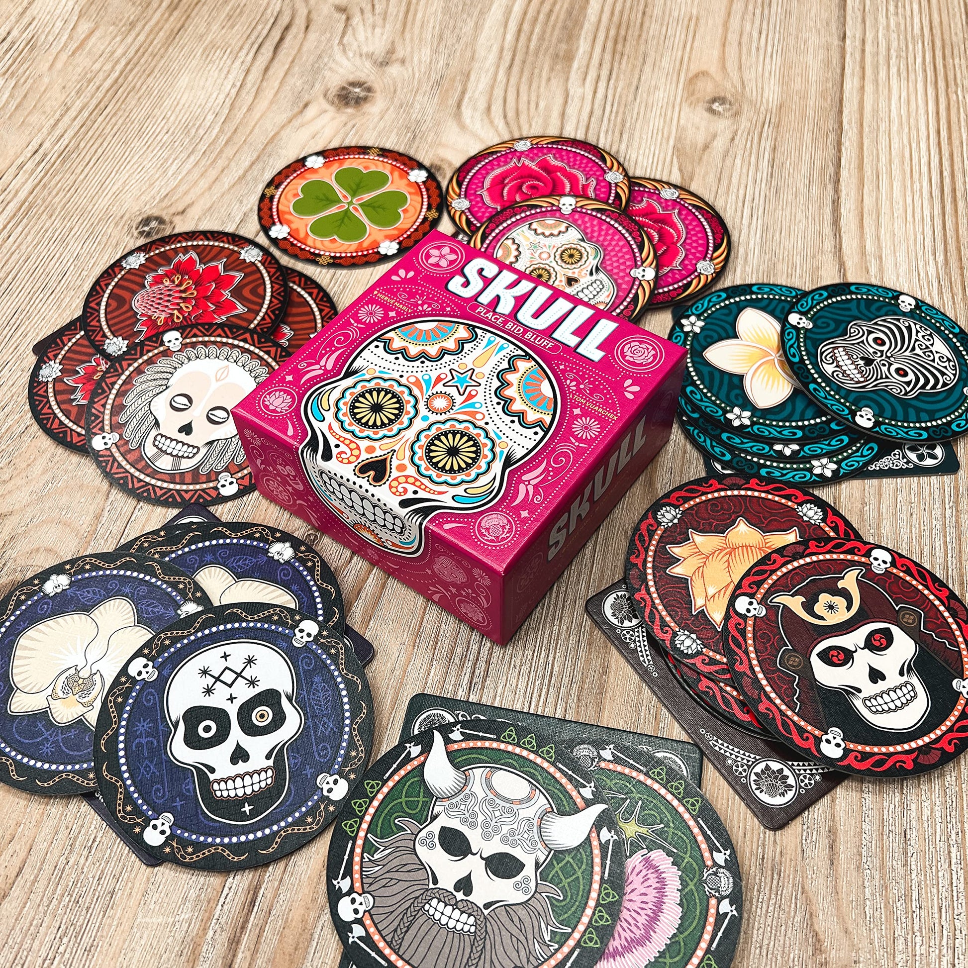 Skull (Bilingual French/English Version) - A Game by Asmodee Asmodee Editions, Space Cowboys