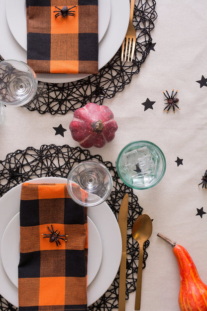 Nappe d'Halloween imprimée DII 100 % coton, lavable en machine, 132 x 132 cm, pour 4 personnes, étoiles et araignées noires