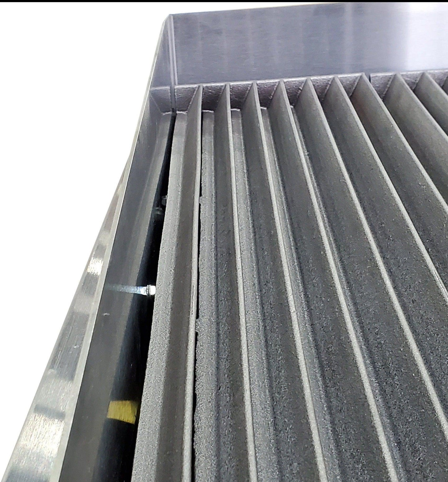 Pro-Kitchen - Charbroiler 80000 BTU 24"x30"x16" - GCB24